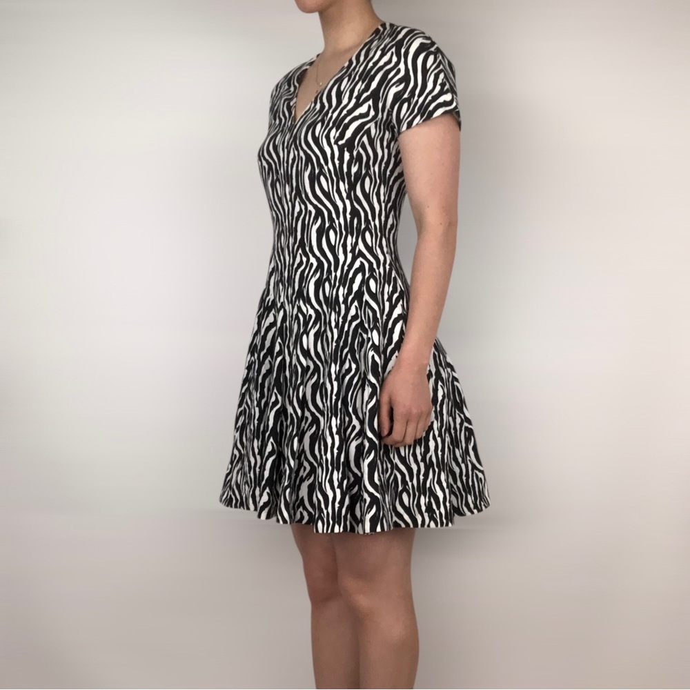 Reiss Myrtle Zebra‎ Print Mini Fit And Flare Dress White Black